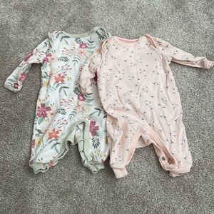 Cloud island romper set of 2 (0-3)